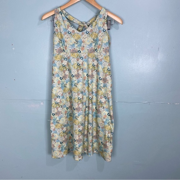 Patagonia‎ Magnolia Spring Dress Furnal Floral Green Sleeveless Outdoors Sz M - Picture 1 of 4